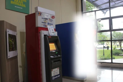 Ruang ATM (Bank BRI)